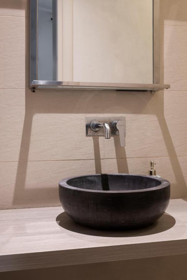The Place, Your Place To Be - Via Tadino Apartment Milano Ngoại thất bức ảnh